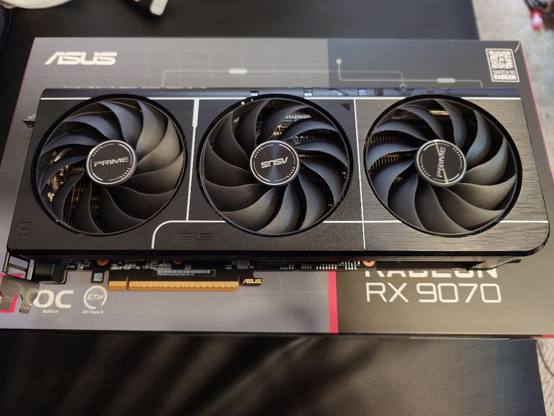 グラフィックボード・グラボ・ビデオカード ASUS PRIME Radeon RX 9070 16GB OC