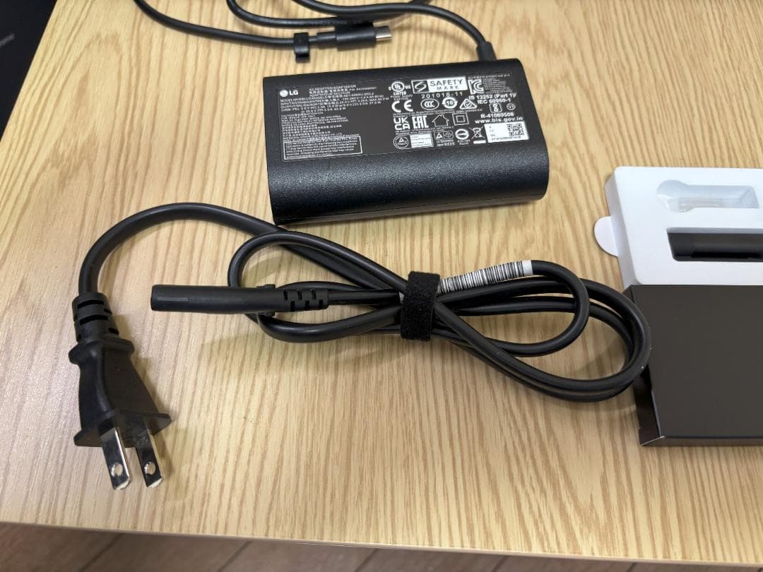 LG 2in1 ノートパソコン タブレット PC gram