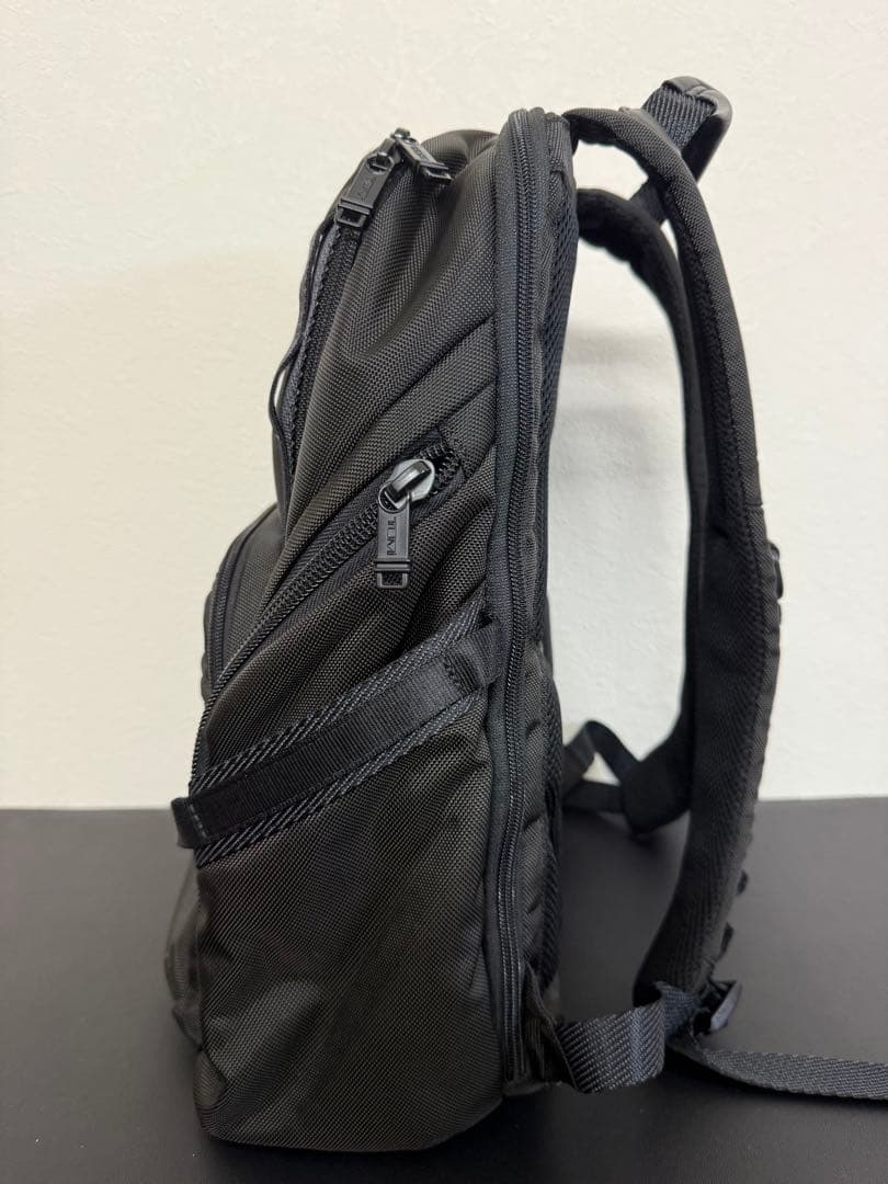 TUMI ALPHA 3 ブラックビジネスリュック