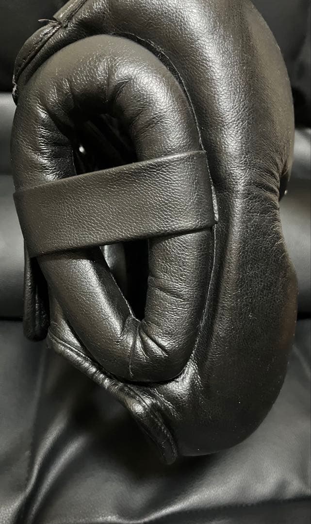 Winning ボクシンググローブ 黒8オンス　ヘッドギア、マーシャルワールド製