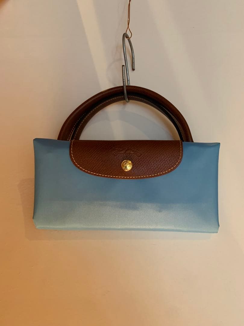 ロンシャン　青いナイロンとレザーのボストンバッグ　大