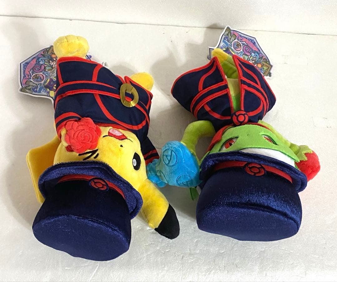 ポケモン大会ロンドン限定WCS2022ロズレイド・ピカチュウぬいぐるみ2点セット