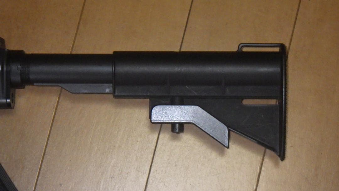 東京マルイ　M4電動ガン　スタンダード８7ｍ／ｓ　１８歳以上+多弾マガジン