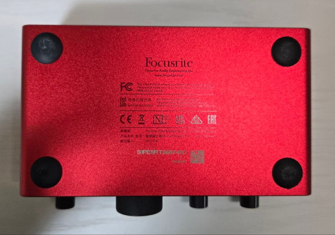 focusrite scarlett solo gen4　箱なし