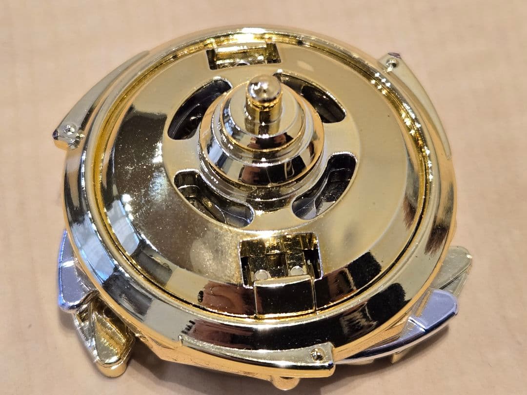 早めのパブロン　爆転シュートベイブレード　ダークドランザー金メッキ　盾付き