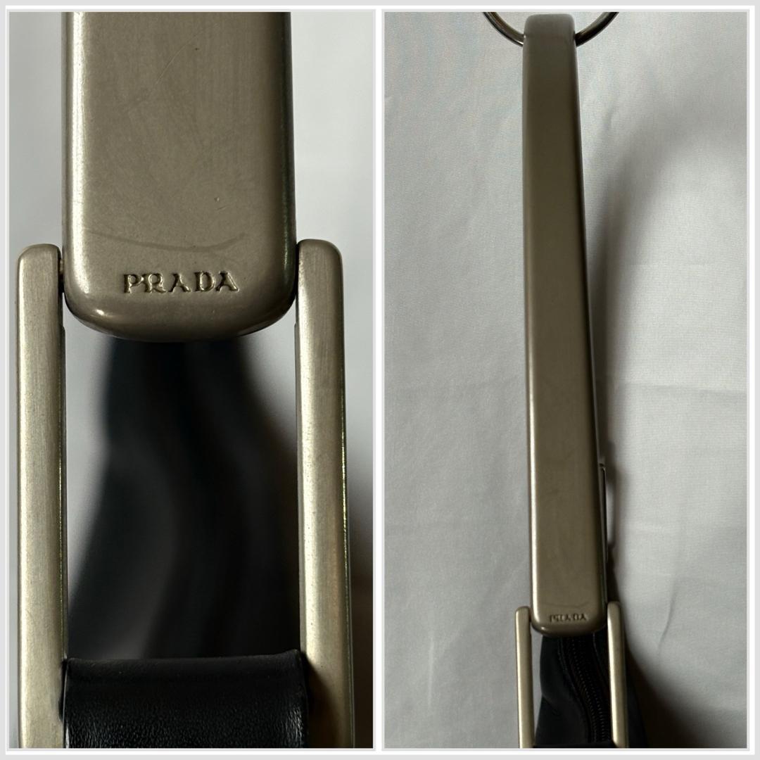 PRADAプラダ　レザー ショルダーバッグ黒プラハンドル 肩掛け シンプル