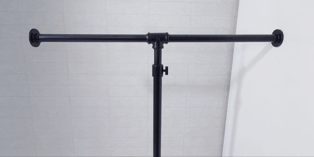 【送料込み】T字ハンガーラック　ハンガーラック　黒