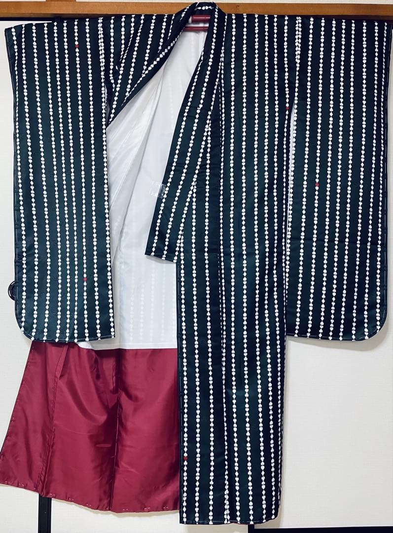 振袖 黒地 着物 袷 洗える 新品 未使用 ブラック おしゃれ 縦縞 トランプ