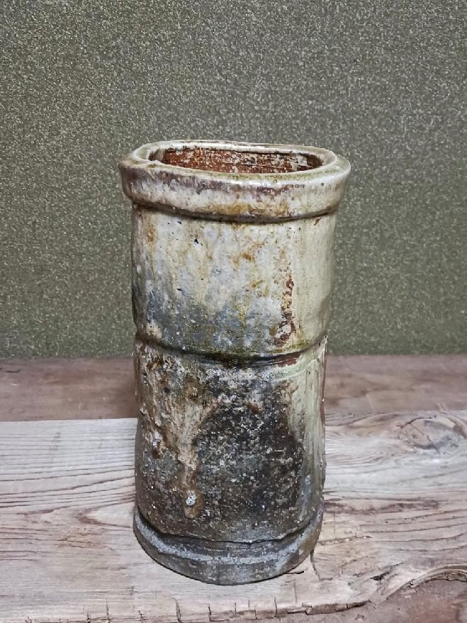 伊賀焼　花入れ　時代・作者不詳　合わせ箱付き