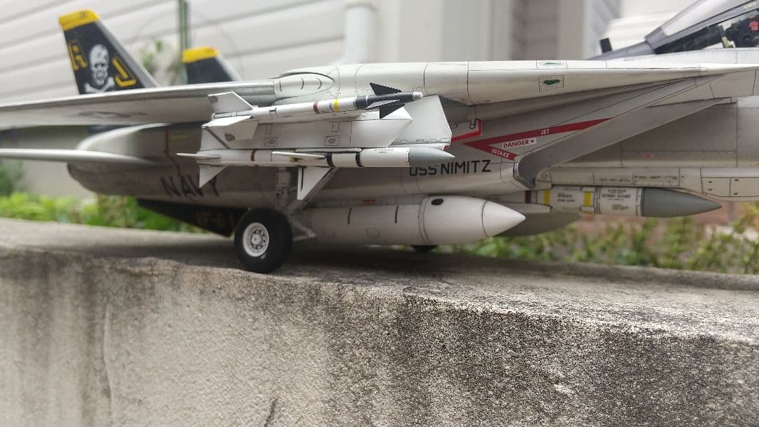 タミヤ グラマン F-14A トムキャット 1/48スケールモデル 完成品