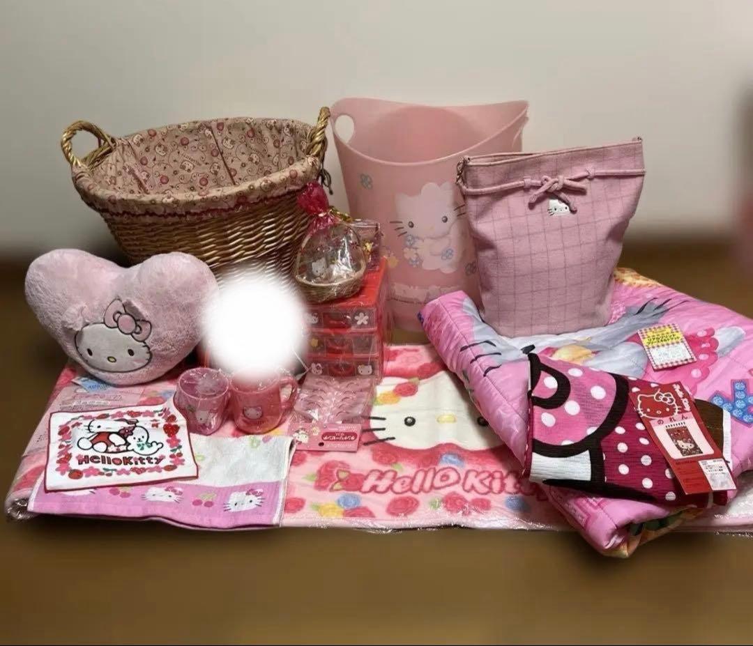 サンリオハローキティ ⭐︎お部屋明るくなってウキウキ❣️グッズアイテム⭐︎ピンク14点