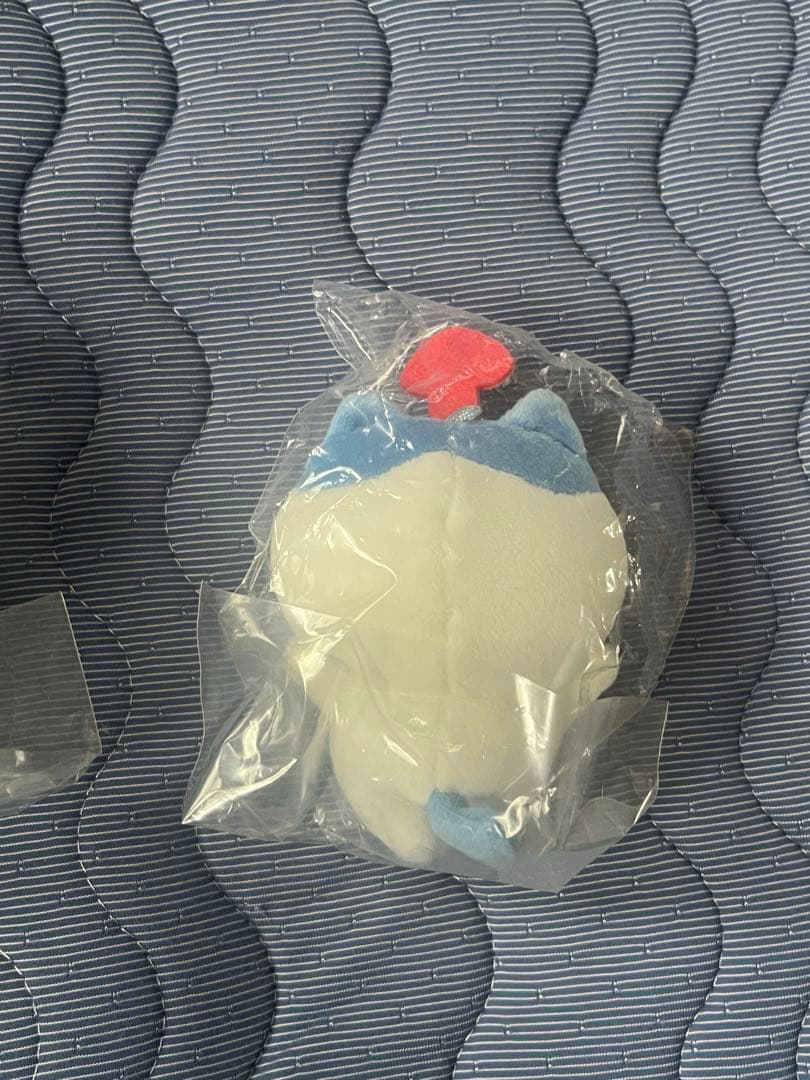 ちいかわ　森のキノコぷちマスコット　ハチワレ　うさぎ