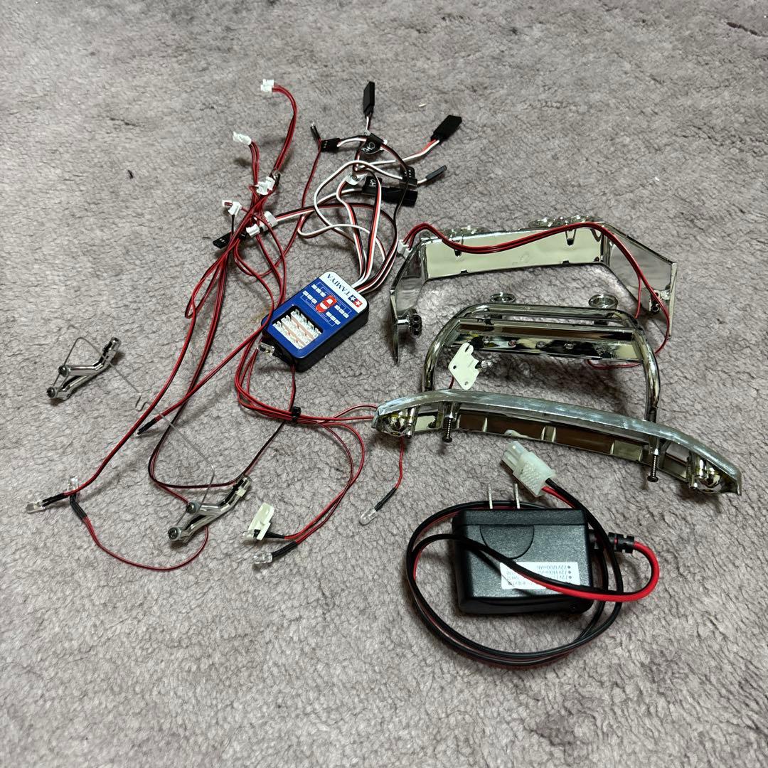 タミヤ　トヨタ・タンドラ 4WD プロポ、バッテリー付き