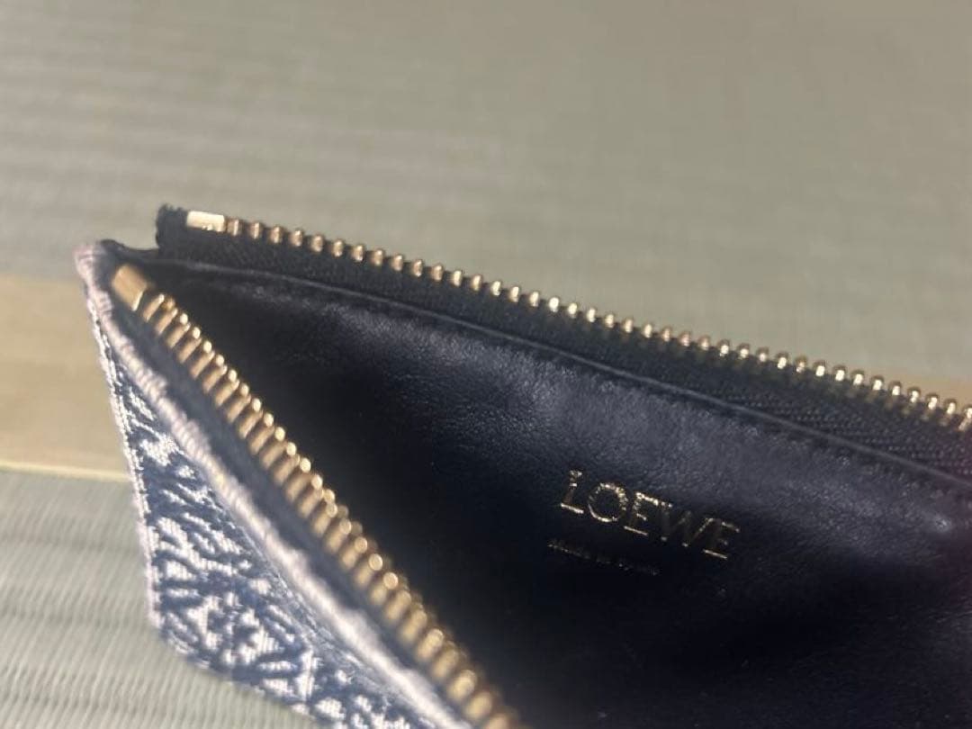 LOEWE ネイビーレザー パスケース