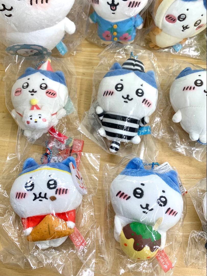 ご当地ちいかわ　ハチワレ×12点