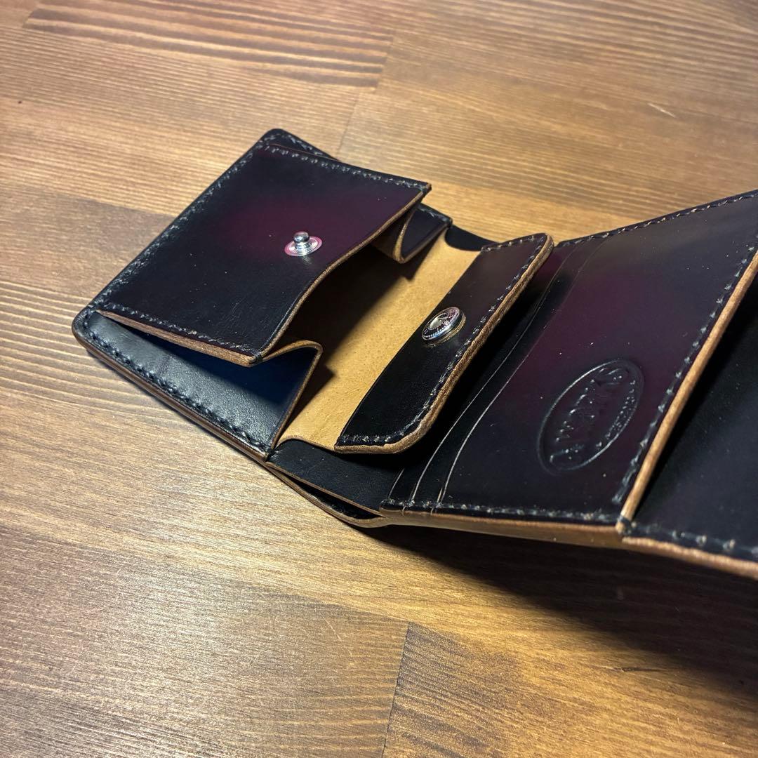 ショートトラッカーウォレット　MARYAM社　ホースバット　丘染めブラック　茶芯