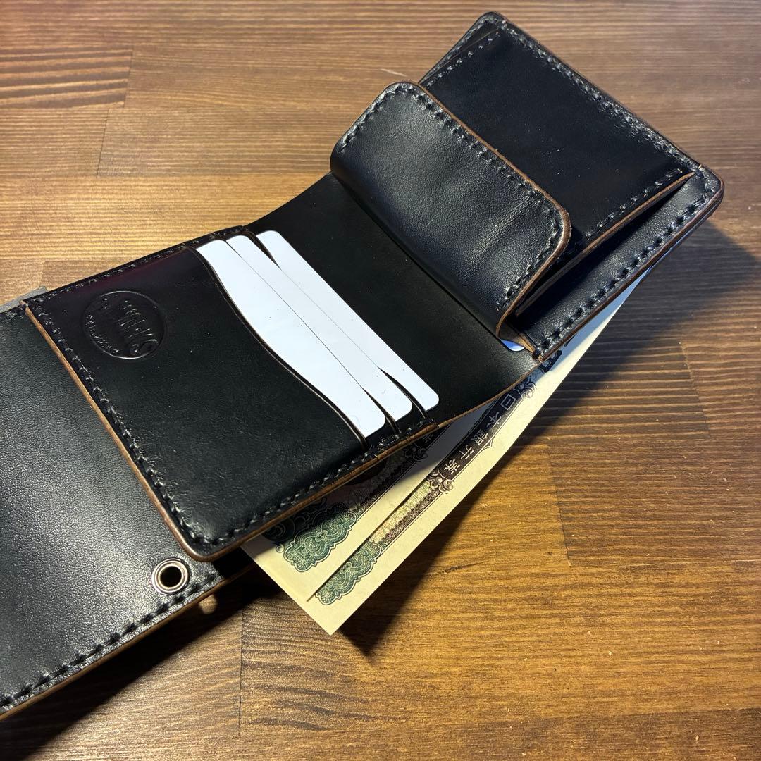 ショートトラッカーウォレット　MARYAM社　ホースバット　丘染めブラック　茶芯