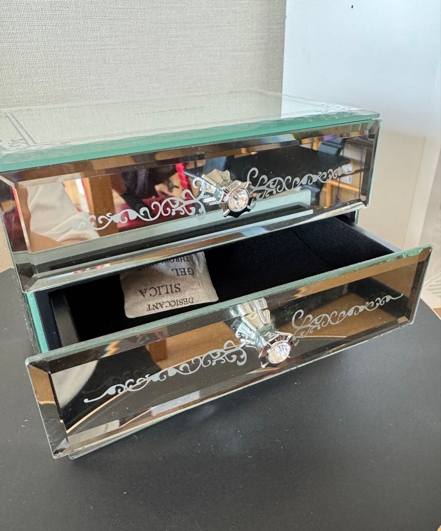 【新品未使用】ジルスチュアート　ノベルティ　ミラーチェスト　3段