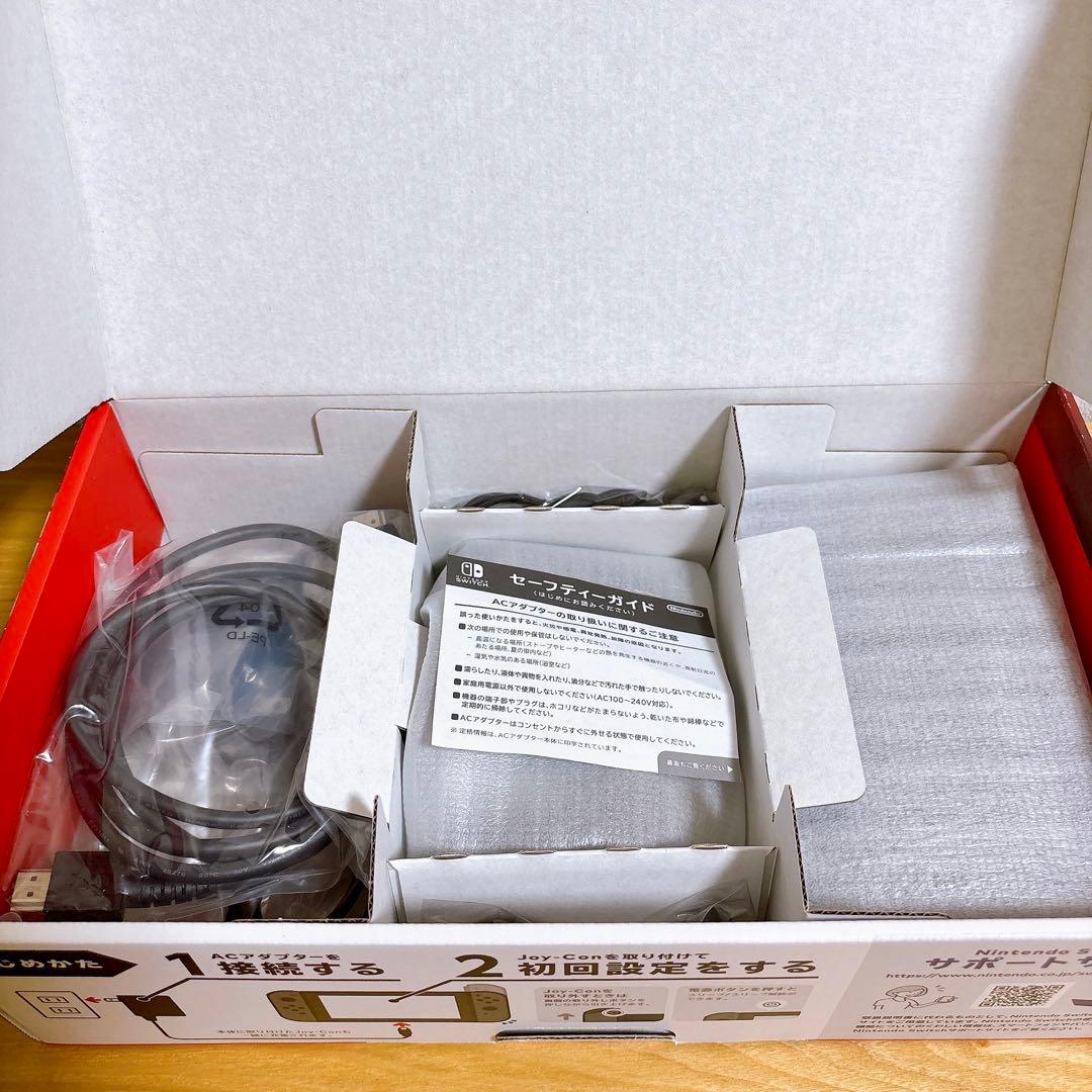 【未使用に近い】 バッテリー強化型 Nintendo Switch 本体 グレー