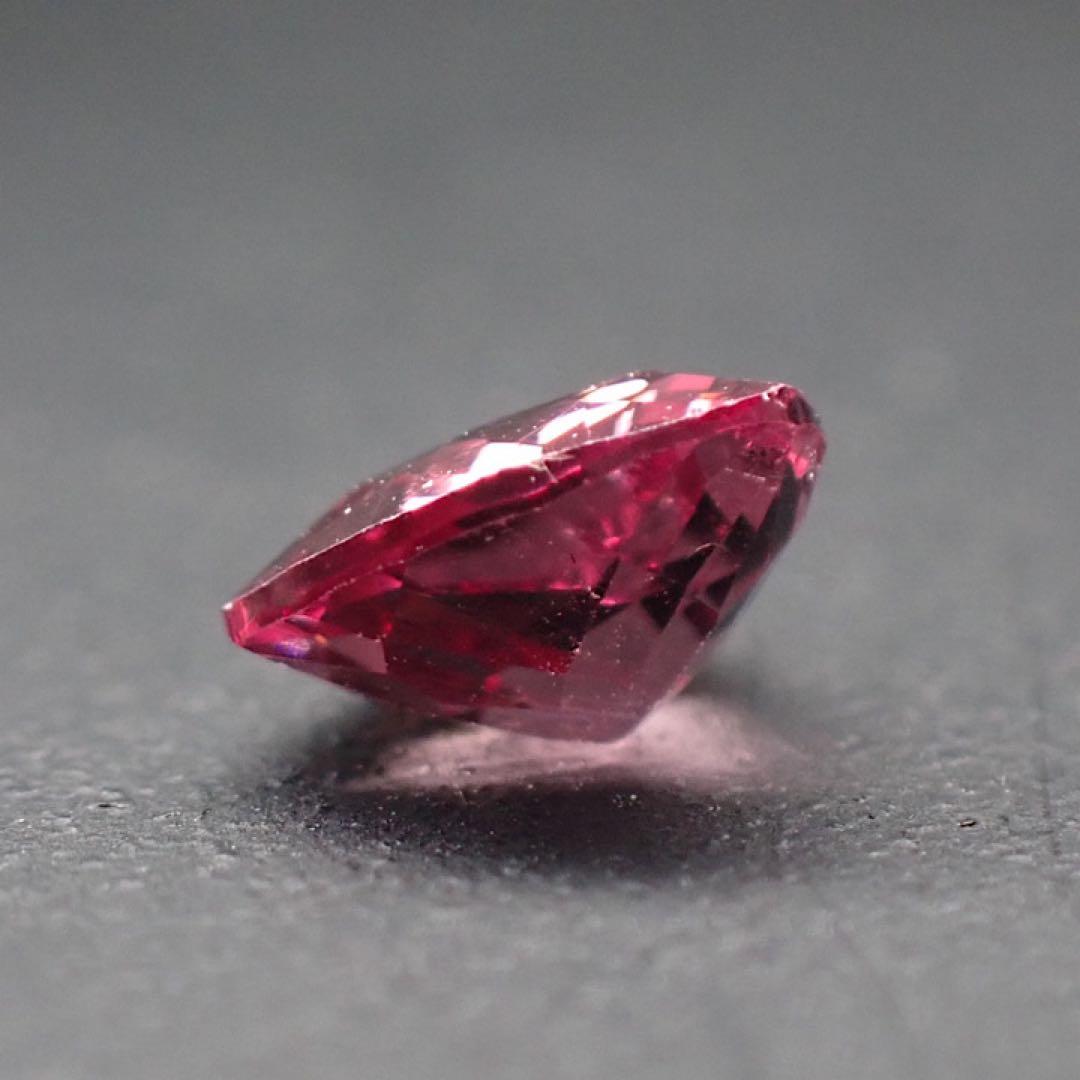 【タンザニア産】マラヤガーネット