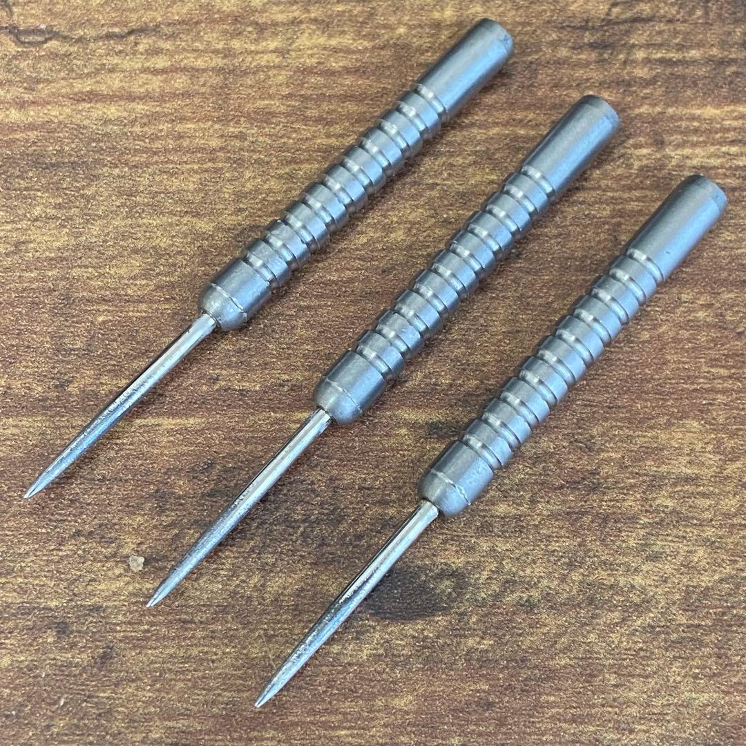 ダーツ unicorn CORE XL STRIKER STEEL 21g