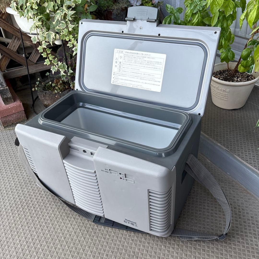 RV GEAR ポータブル 冷温庫 ERV723 氷保存可 車中泊に最適 訳あり