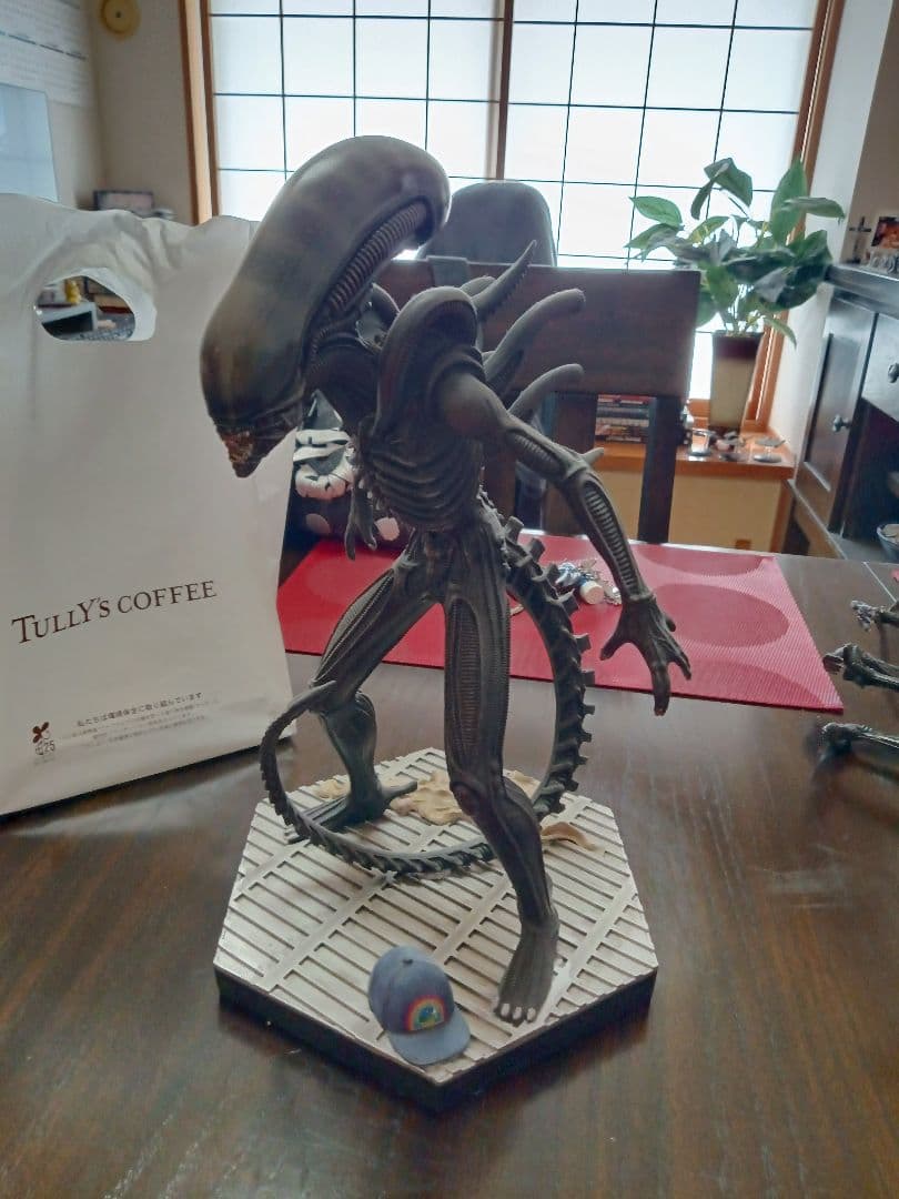 エイリアン - ゼノモルフドローン Xenomorph Droneフィギュア箱有