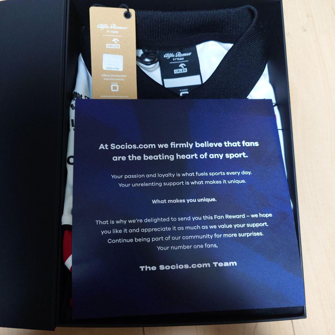 【希少】F1 Alfa Romeo 周冠宇 サイン入りポロシャツ