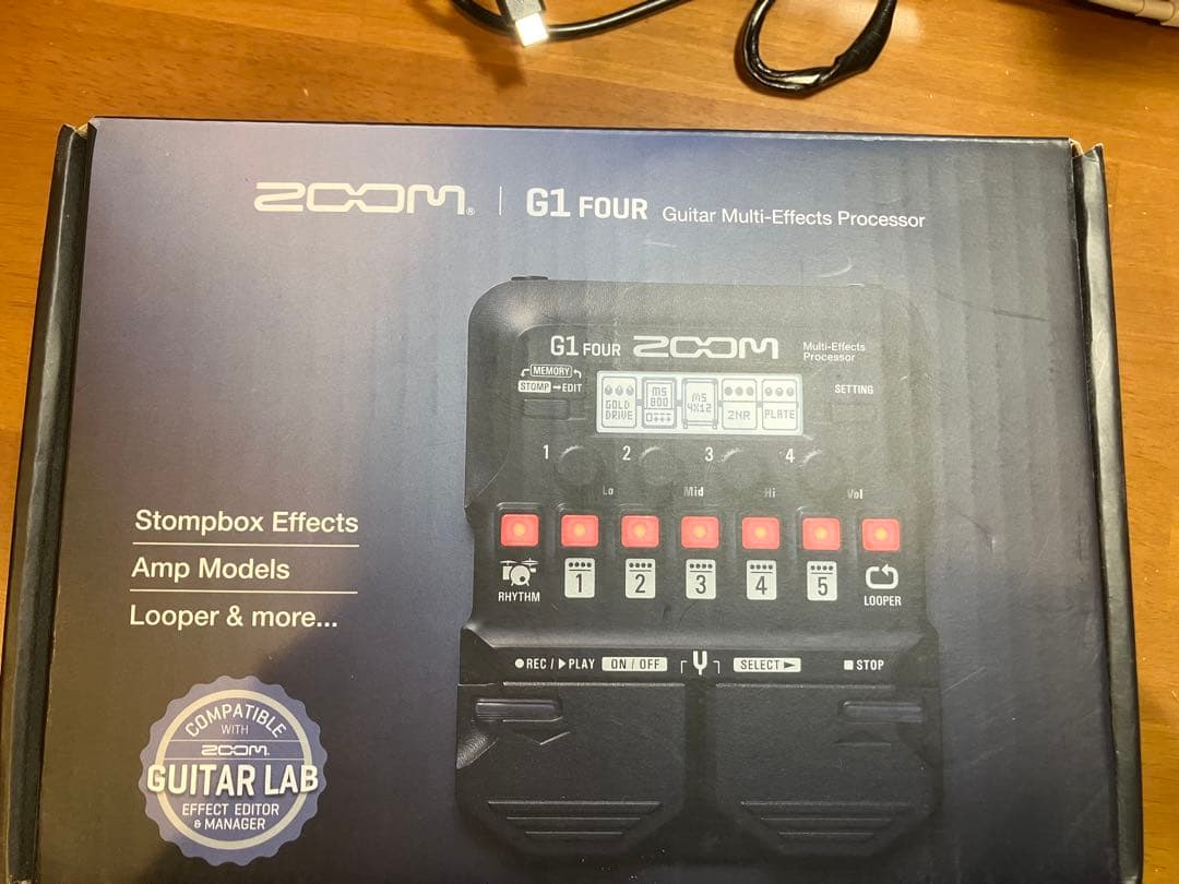 元箱あり　美品　ZOOM G1 FOUR マルチエフェクトプロセッサー