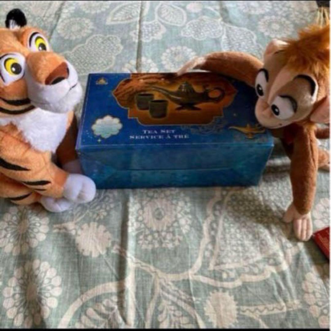 アラジン魔法のランプ　ラジャーぬいぐるみ　アブーぬいぐるみ