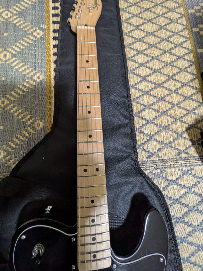 Squier by fender telecaster deluxe　black