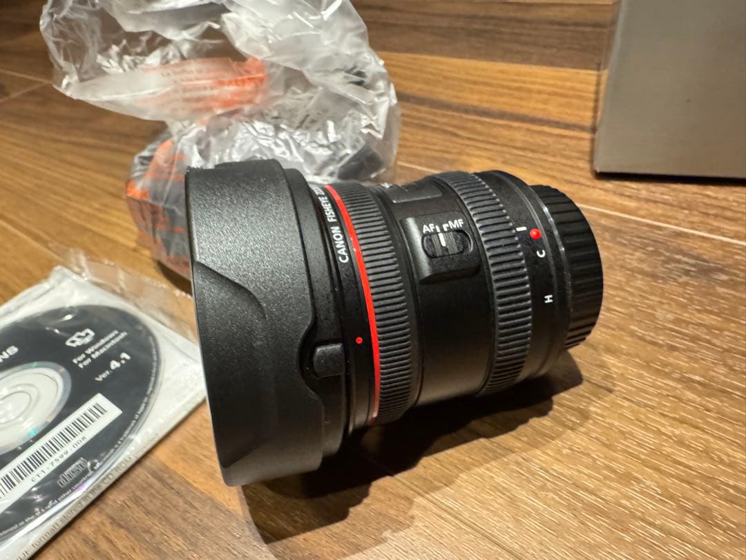 新品　Canon EF 8-15mm f/4L Fisheye USM
