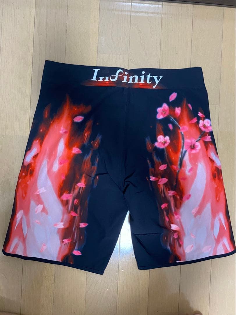 Infinity インフィニティ　サーフパンツ28インチ　新品