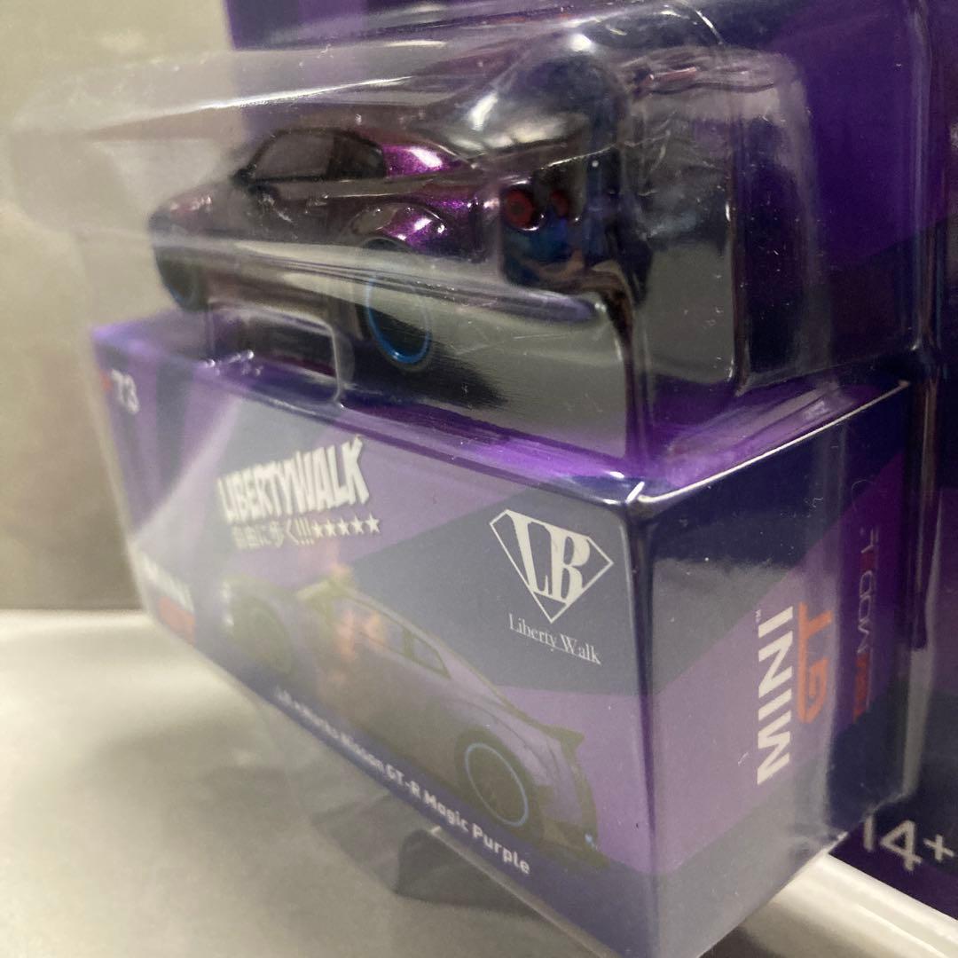 MINIGT 1/64 トイザらス　LB-WORKS 日産 GT-R