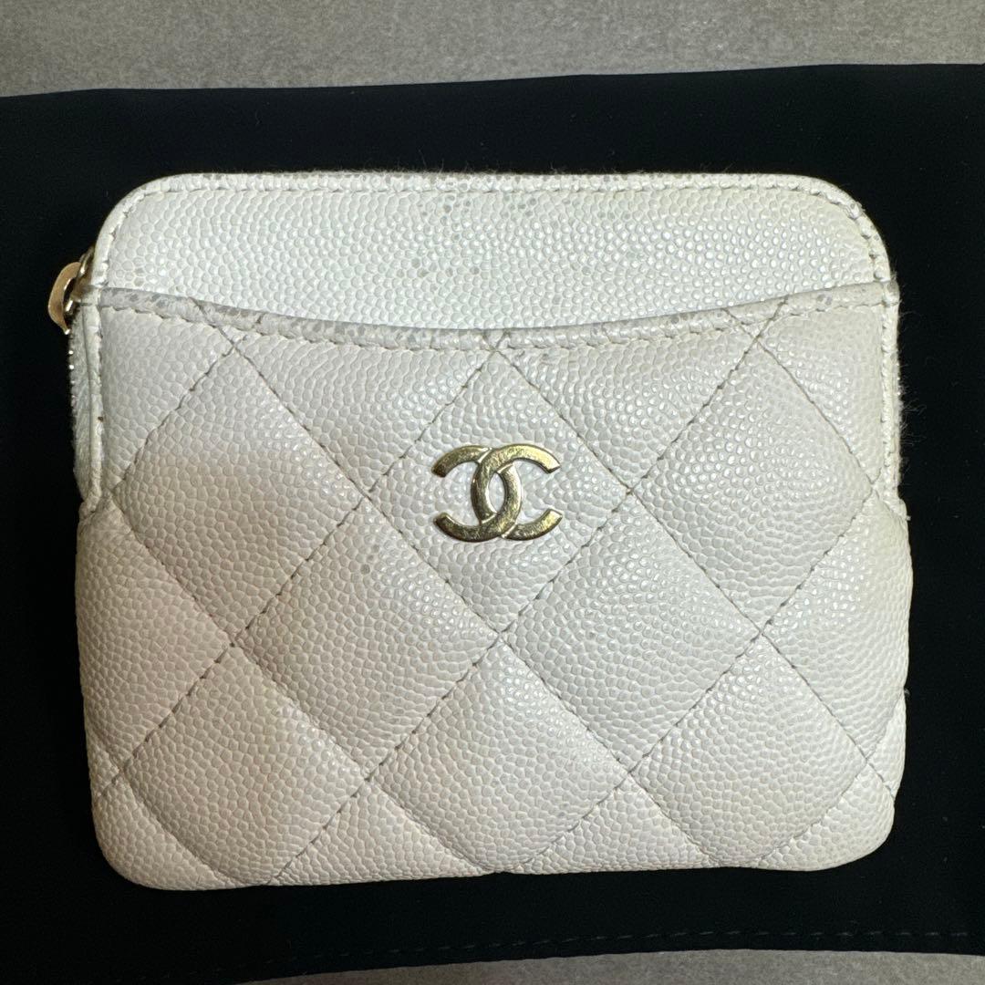 CHANEL キャビアスキン ミニ財布　白　ホワイト