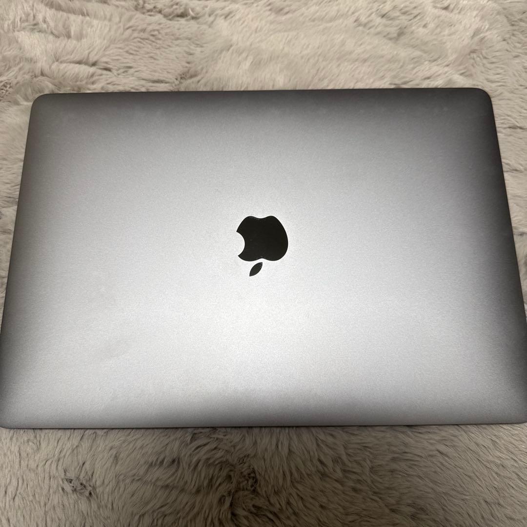 Apple MacBook Air 13インチ