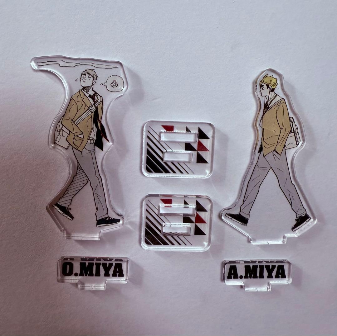 ハイキュー　宮治　宮侑、アクリルフィギュアコレクション　アクリルスタンド、