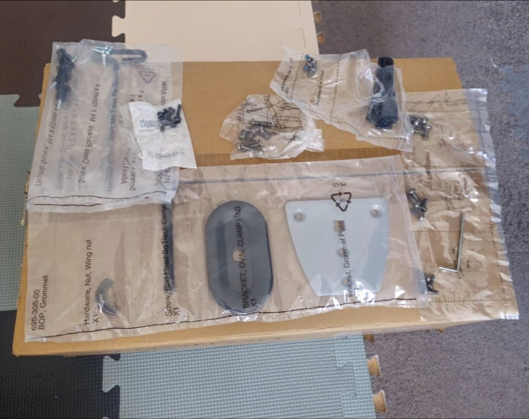 D*読様 Ergotron HX モニターアーム VESA アダプタ セット