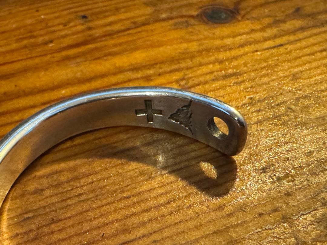 Orville Tsinnie（オーヴィル・ツィニー） プレーンバングル M