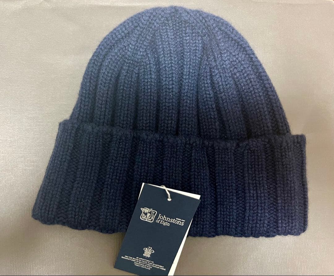 新品　Johnstons of Elgin ビーニー　ネイビー