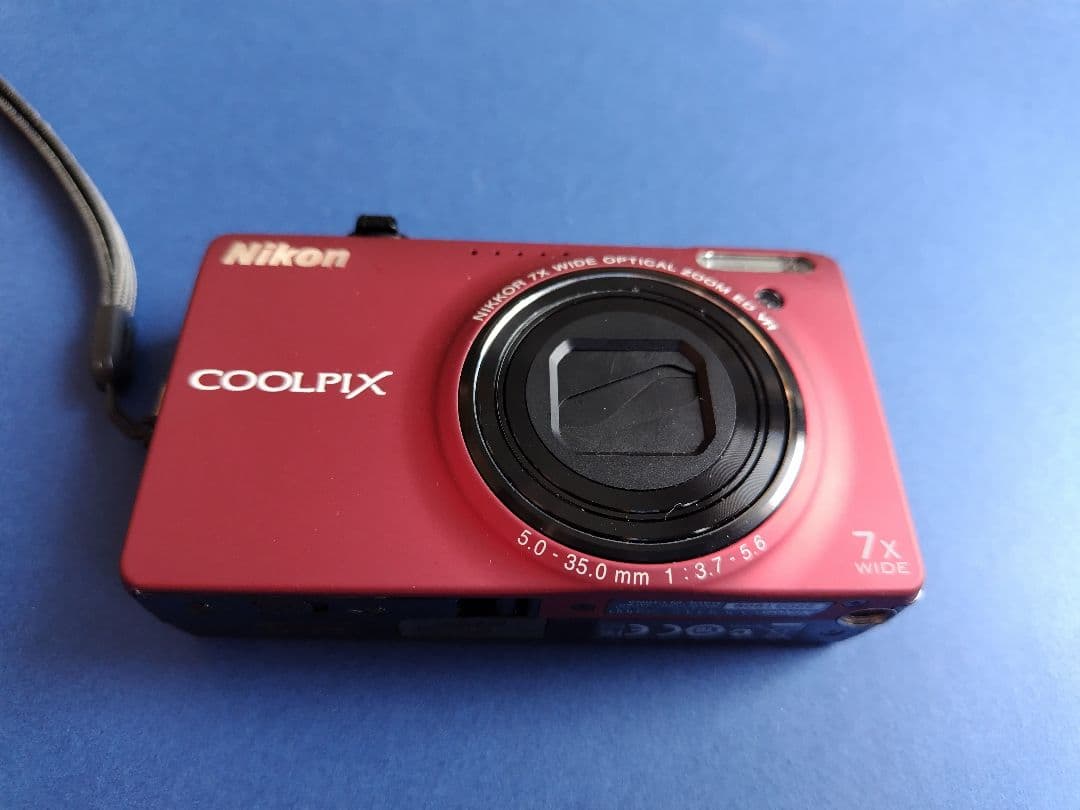 Nikon COOLPIX S6000 革ケース付