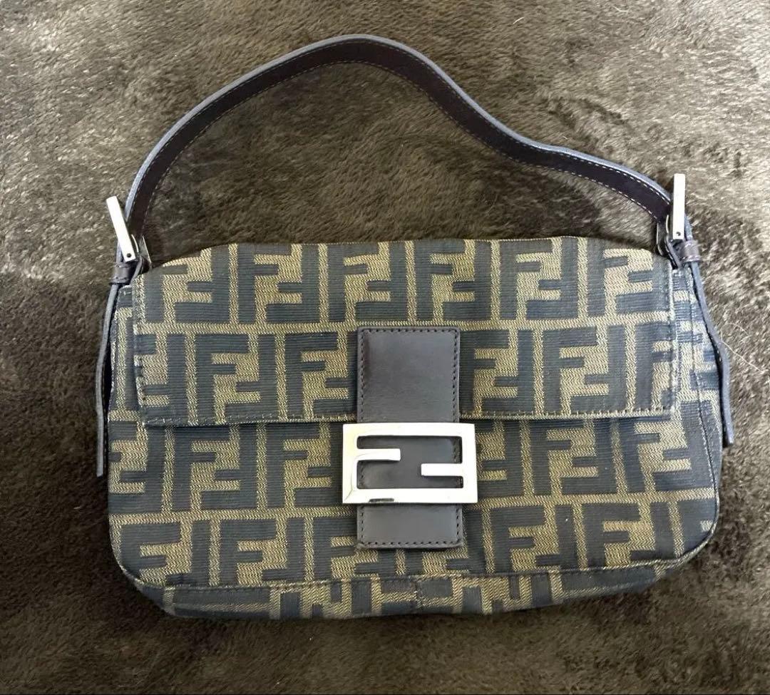 FENDI フェンディ マンマバケット ハンドバッグ