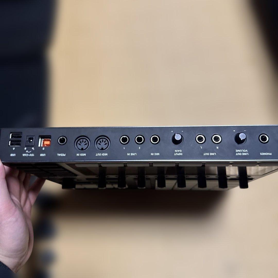 n*e様 MASCHINE+ MIDIコントローラー