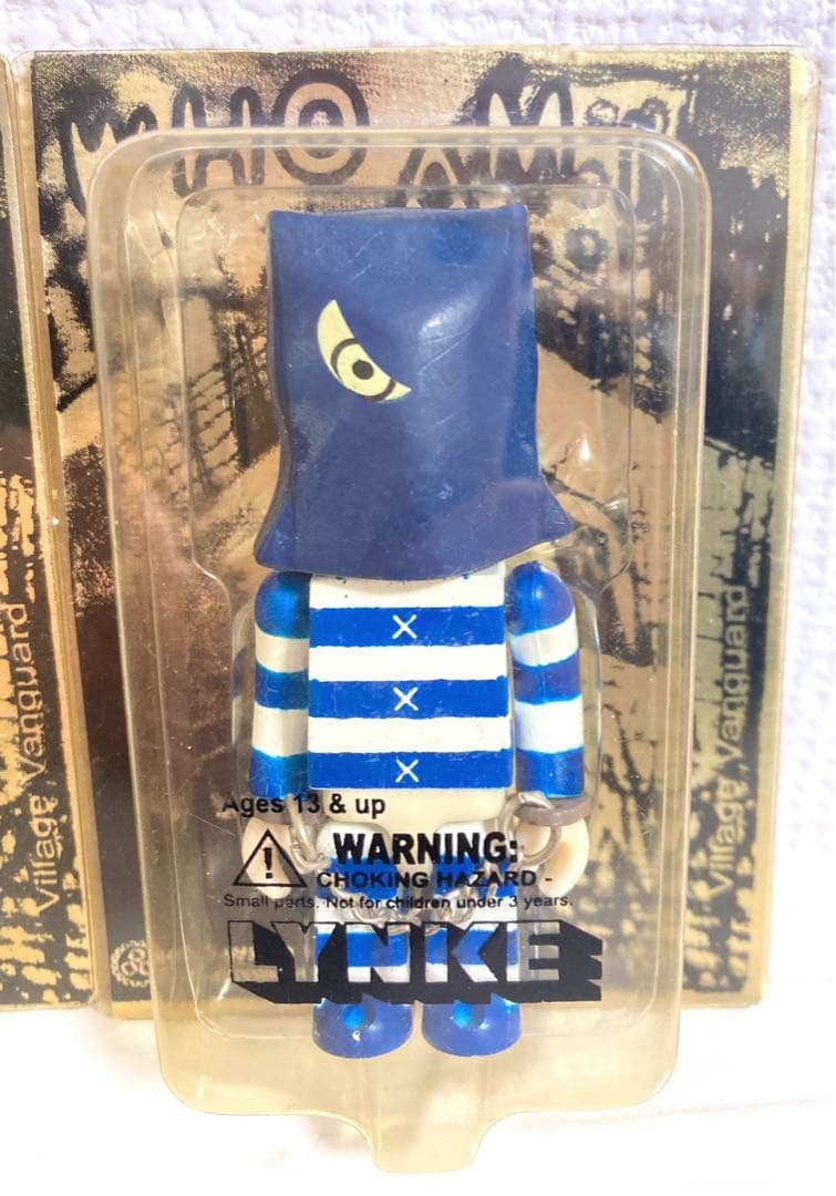 WHO AM I キューブリック 風フィギュア KUBRICK LYNKE 紙袋