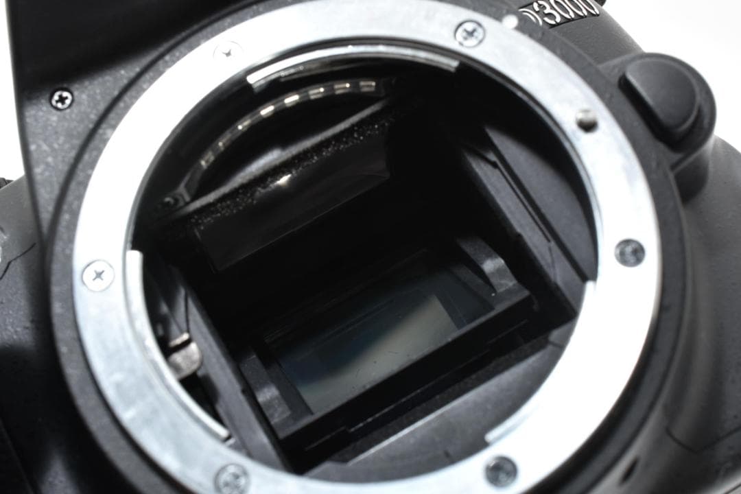 ★撮影枚数957枚・超美品★Nikon ニコン D3000 ボディ #20716