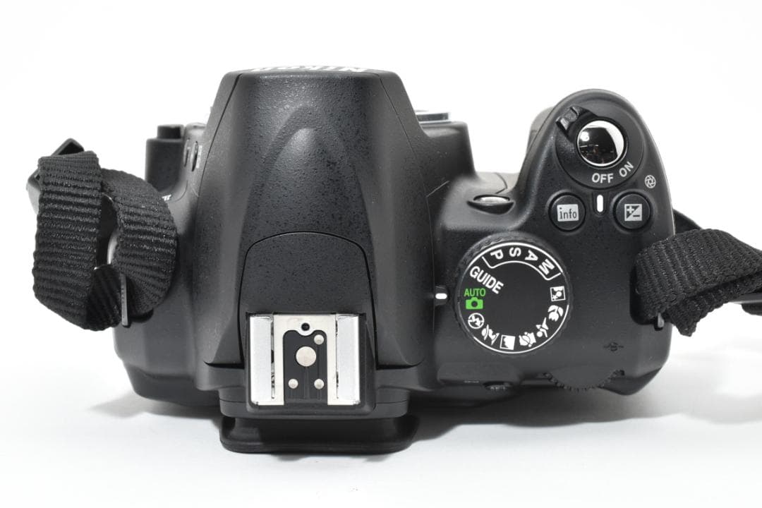 ★撮影枚数957枚・超美品★Nikon ニコン D3000 ボディ #20716