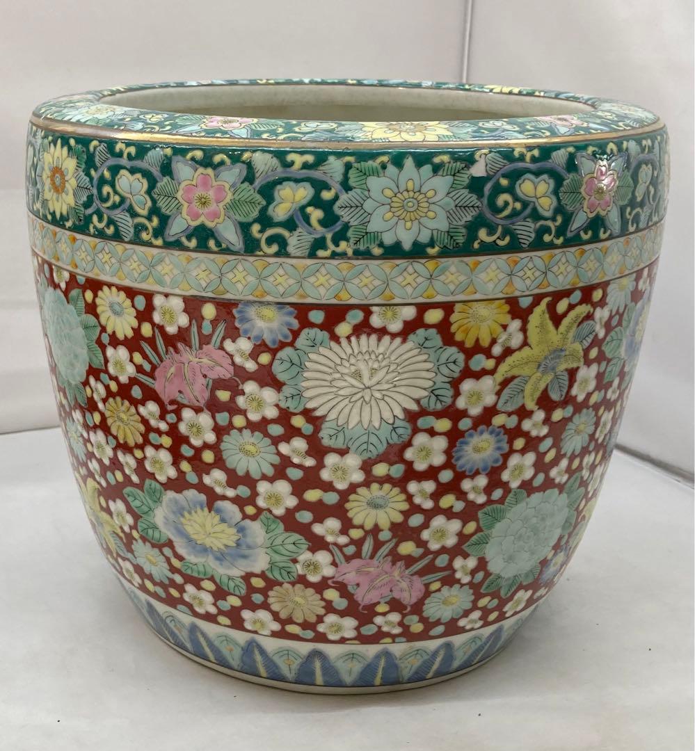 B182s  十錦手「花尽くし火鉢」菊・梅・牡丹　手焙り　鉢カバー　七宝繋文