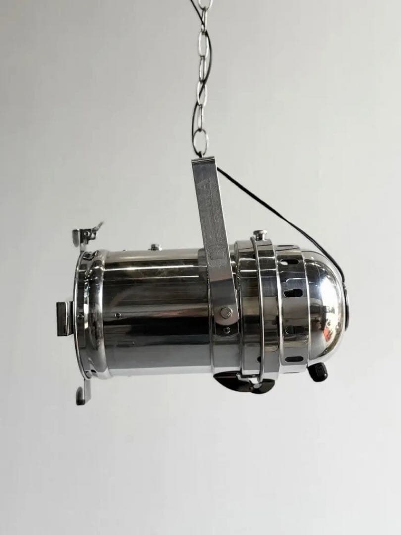 インダストリアルスポットライト