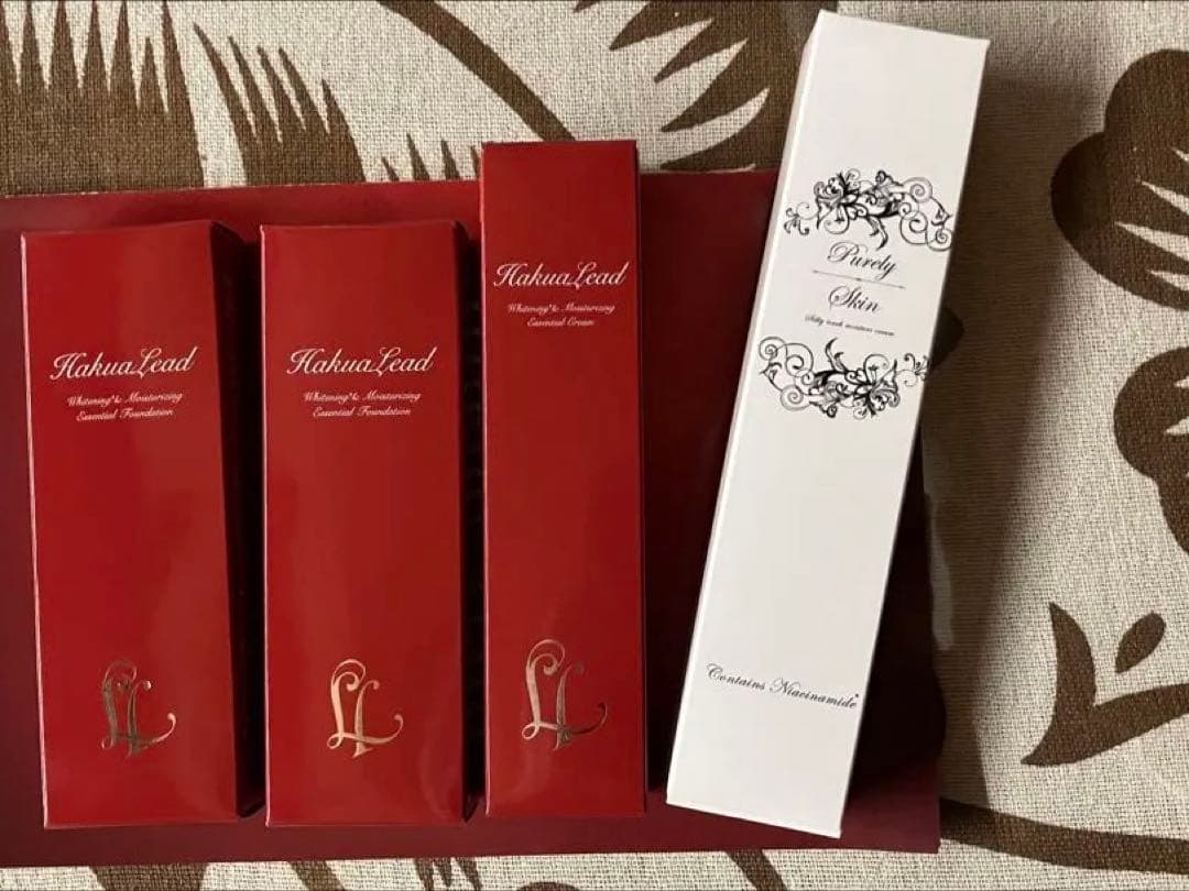 Hakua Lead リキッドファンデーション 25g 2本他2本の4本セット