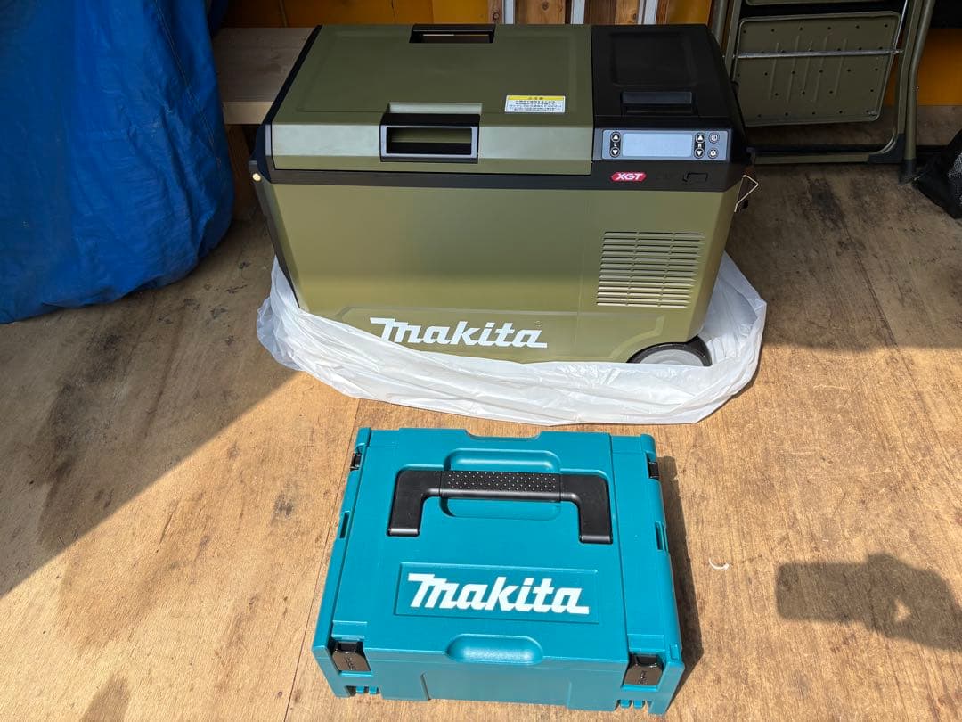 ポ*ん様 Makita CW004G 冷温庫 29L 8Ahバッテリーセット